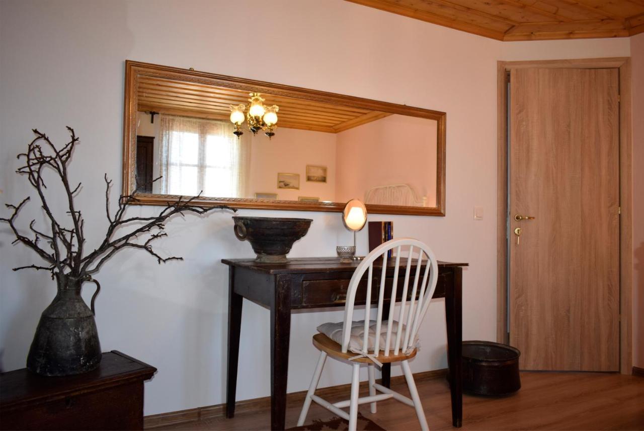 Вілла Renovated Old Manor House With Yard Арнея Екстер'єр фото