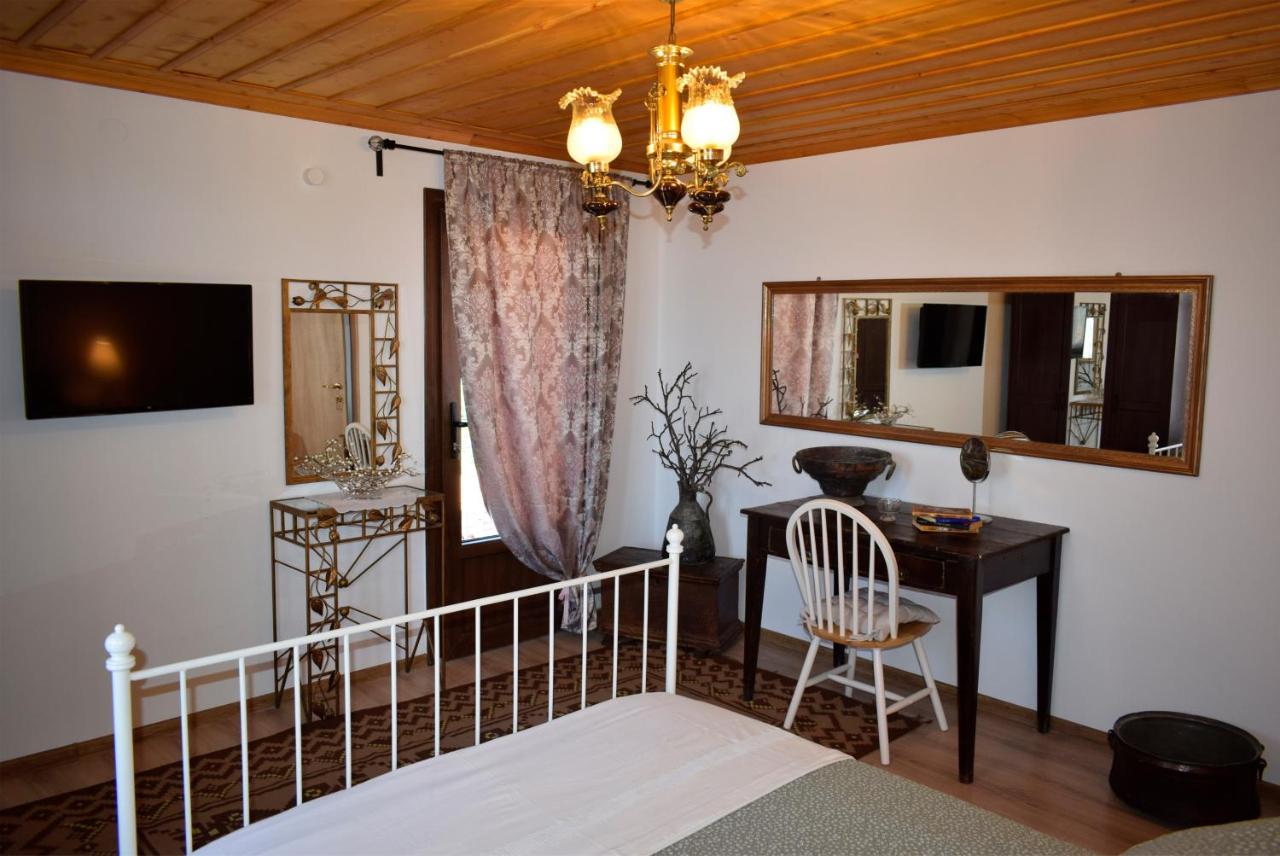 Вілла Renovated Old Manor House With Yard Арнея Екстер'єр фото