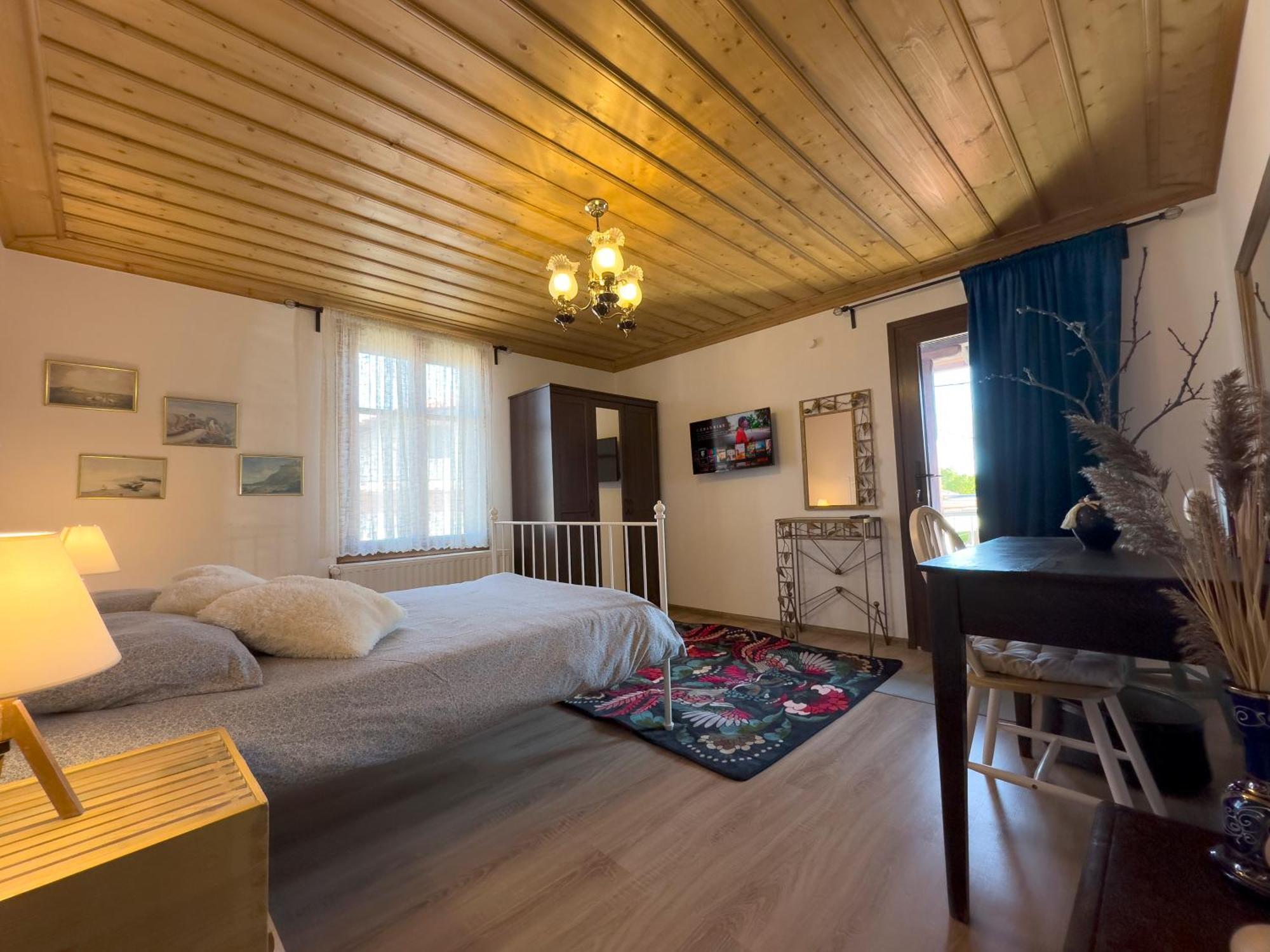 Вілла Renovated Old Manor House With Yard Арнея Екстер'єр фото